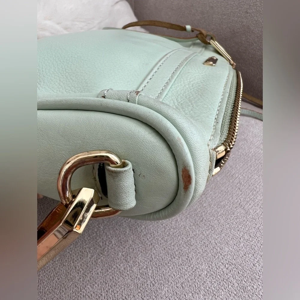 PRE-OWNED REBECCA MINKOFF LEATHER MINI MAC ALOE CLUTCH HANDBAG PURSE.